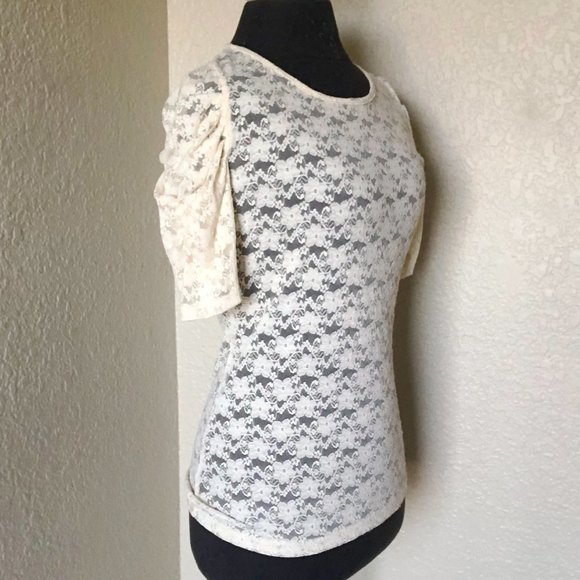 Twenty One Floral Top - Picture 2 of 3